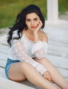 VIP companion girl in Rajgarhi – discreet service